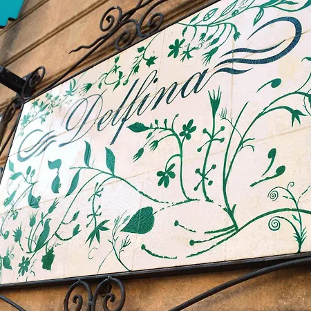 Delfina Bed & Breakfast 4*